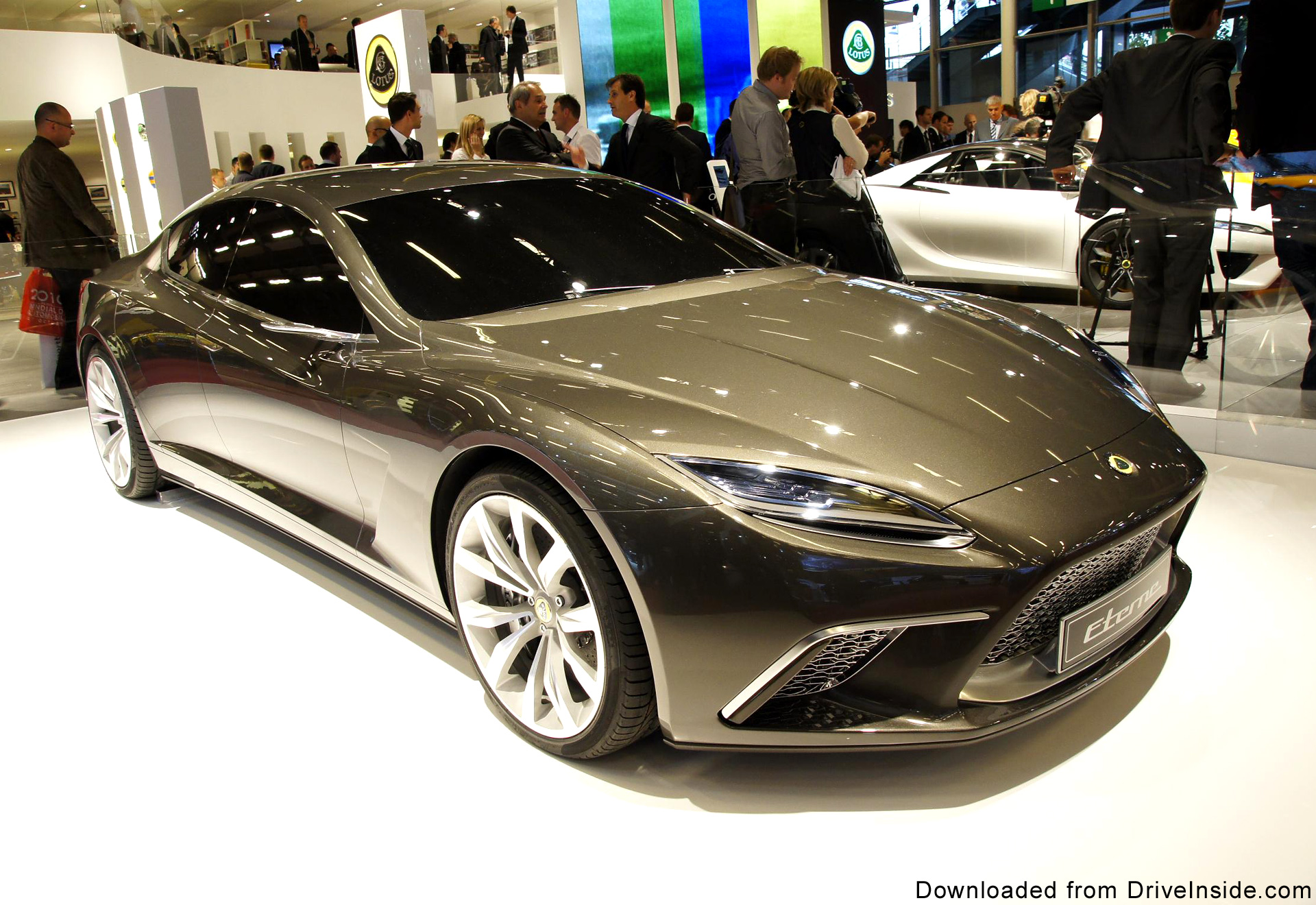 Lotus pulls out of Paris Auto Show