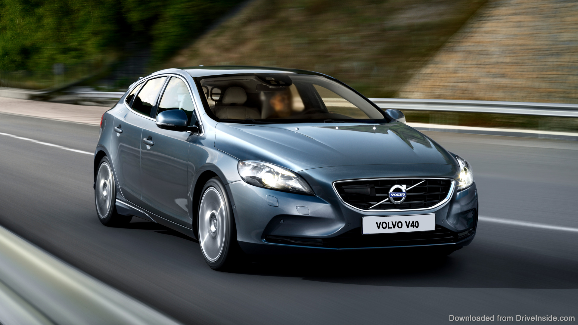 Volvo V40
