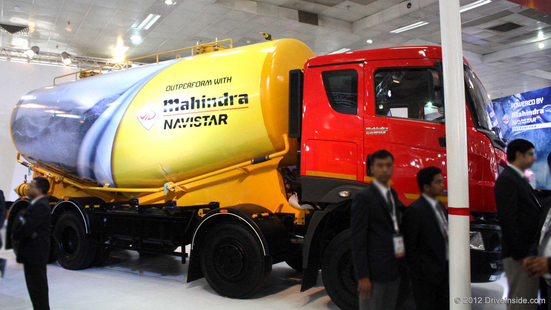 Mahindra Navistar