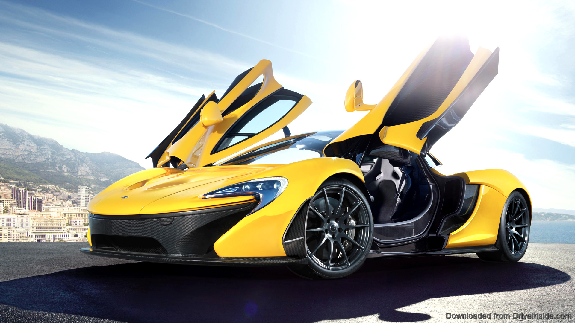 McLaren launch P1 in Geneva – makes very auto journo go GA-GA