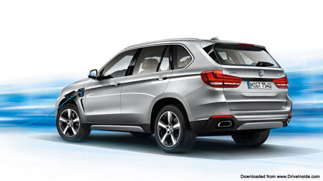 BMW X5 xDrive40e wallpaper rear