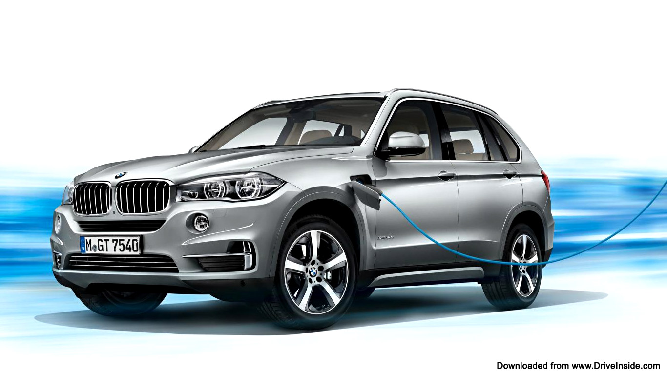 BMW X5 xDrive40e wallpaper