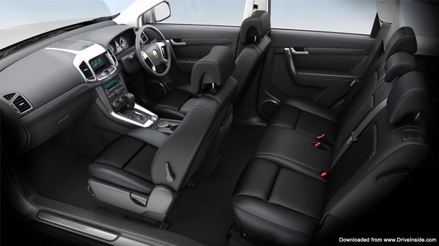MY 15 Chevrolet Captiva interior wallpaper