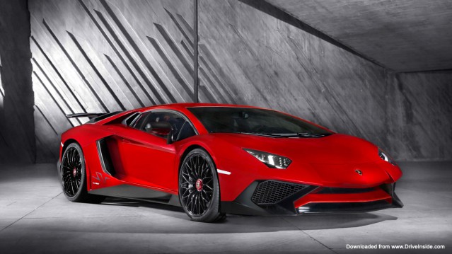 Lamborghini Aventador LP 750-4 Superveloce wallpaper