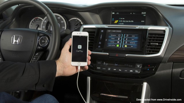 2016 Honda Accord interior