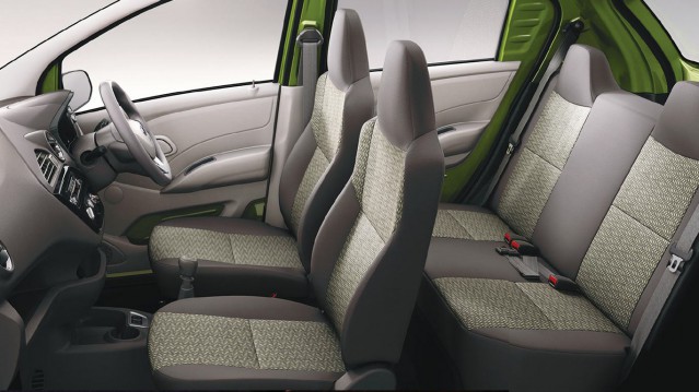 Datsun redi-GO interior