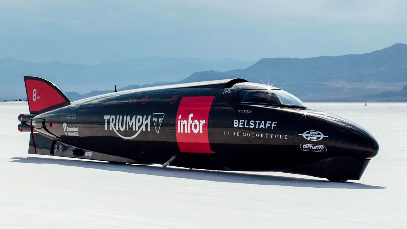Triumph Infor Rocket Streamliner Becomes the fastest ever Triumph on the Bonneville Salt Flats