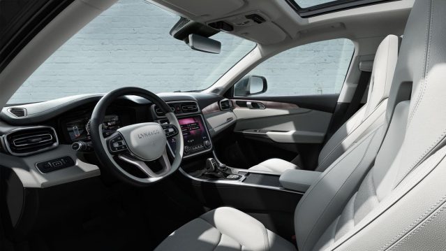 Geely Lynk& Co interior